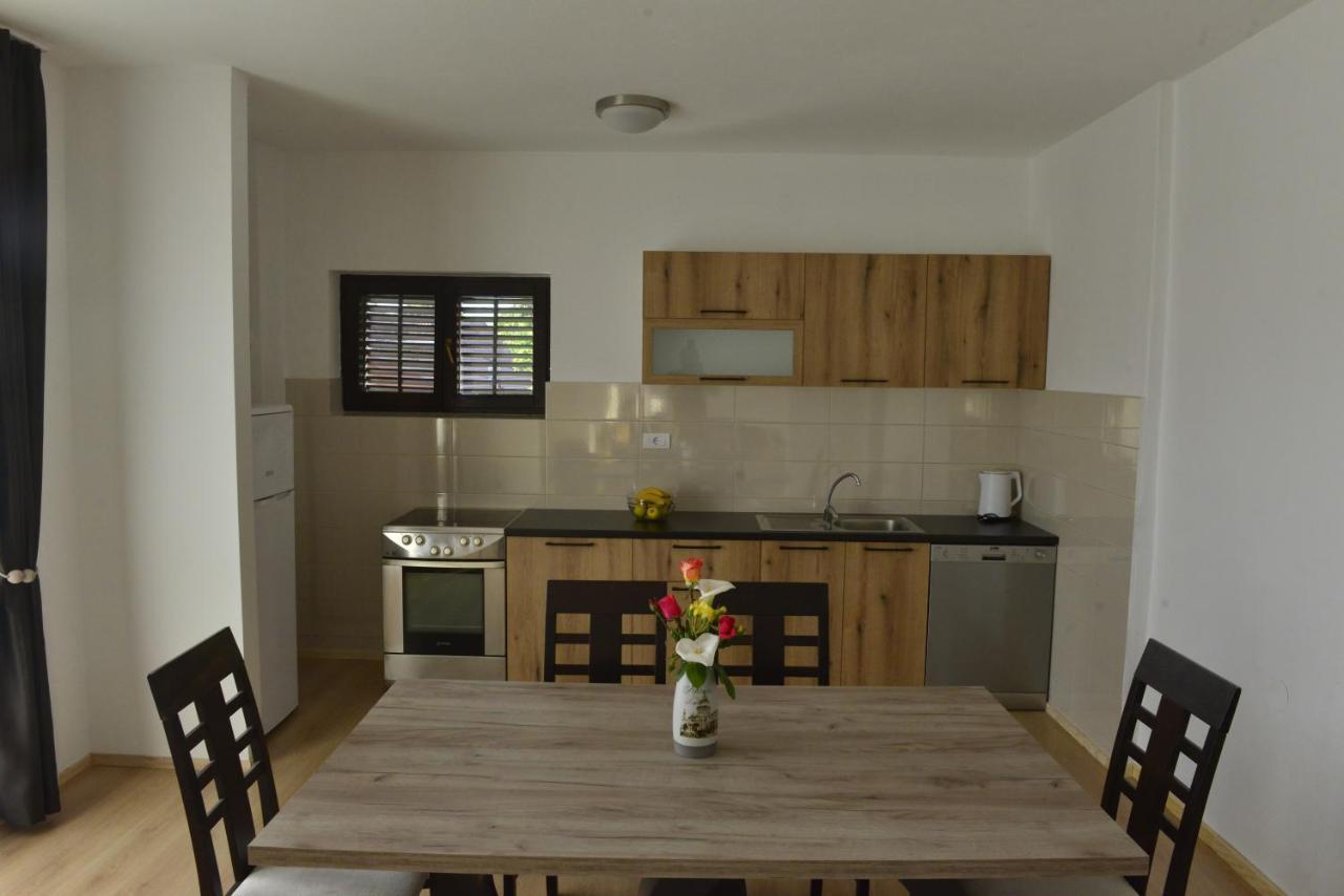 Apartment Milosavljevic *