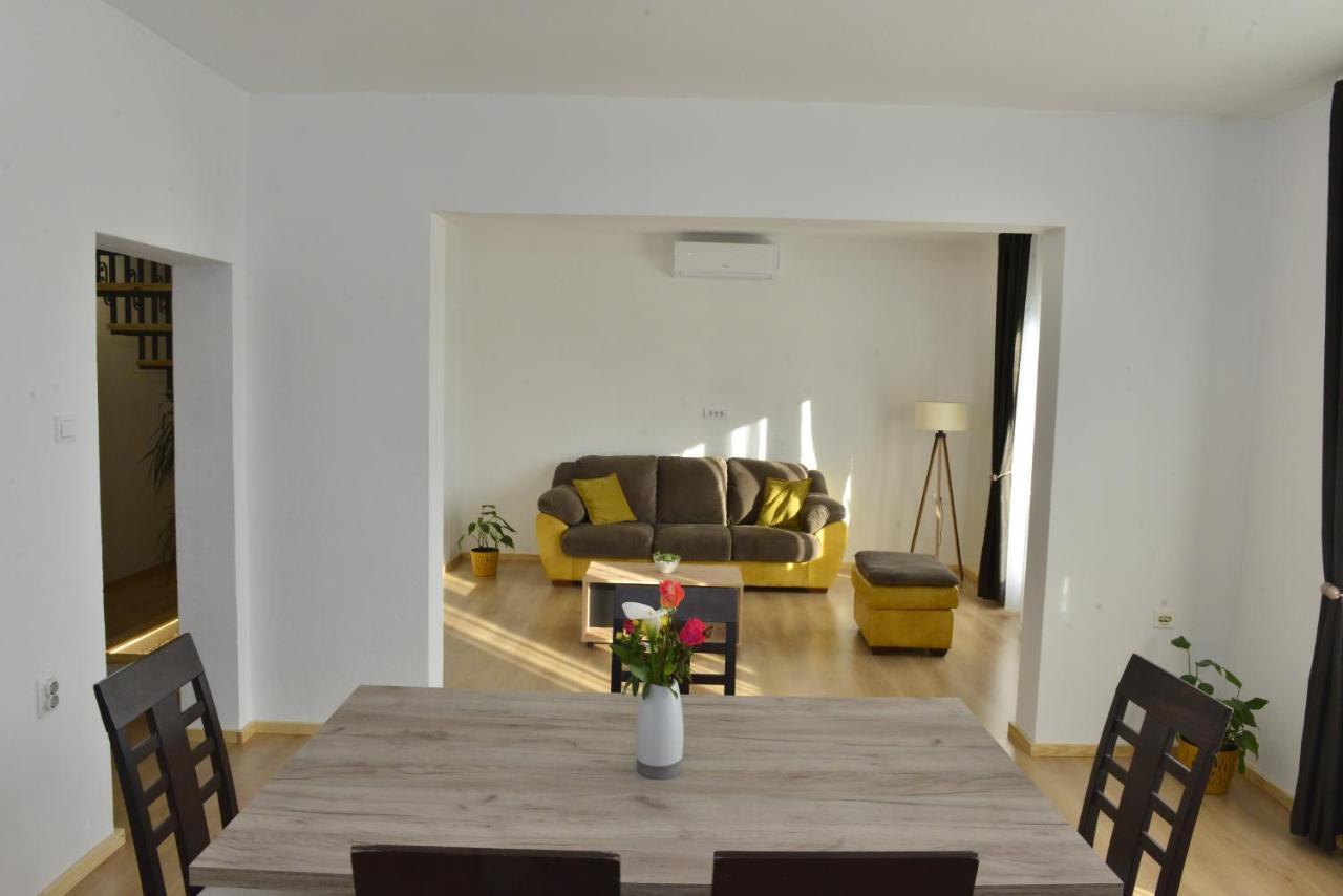Milosavljevic Apartment Tivat