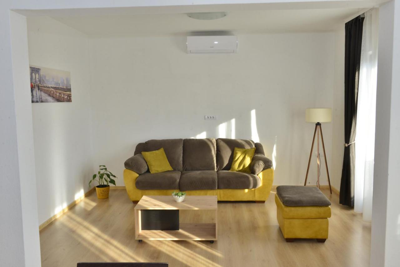 Apartment Milosavljevic *