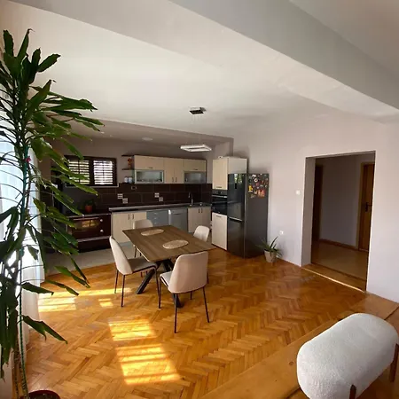 Milosavljevic Apartments Tivat Exterior photo